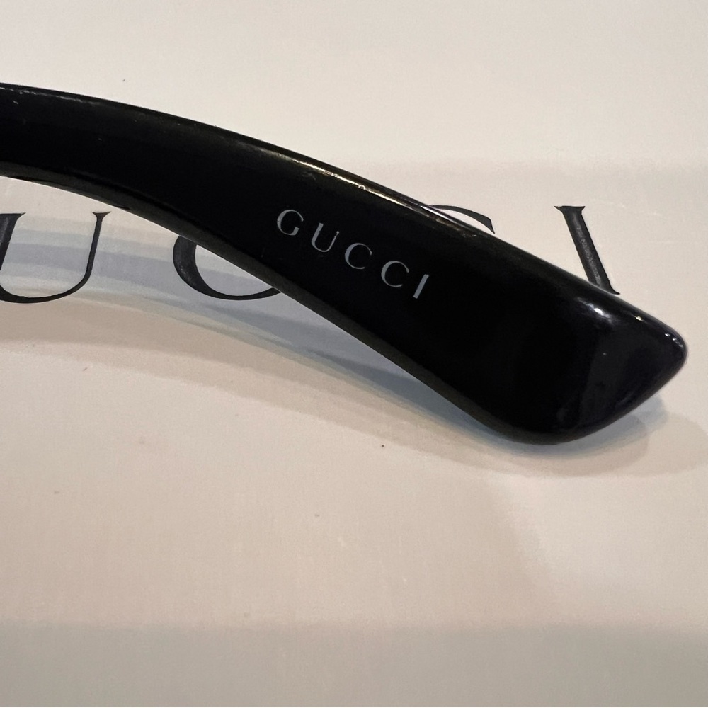 Gucci Black Sunglasses w/ Vintage Knight Logo in Silver- EUC! - Picture 7 of 12